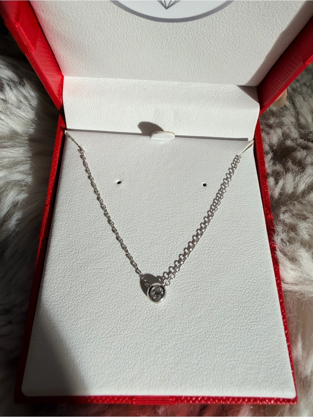 Bezel Solitaire Diamond Necklace
925 Sterling Silver